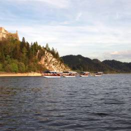 رحلات جندول CZORSZTYNIANKA على بحيرة Czorsztyńskie الإقامة DZIEDRUS بولندا جبال Pieniny